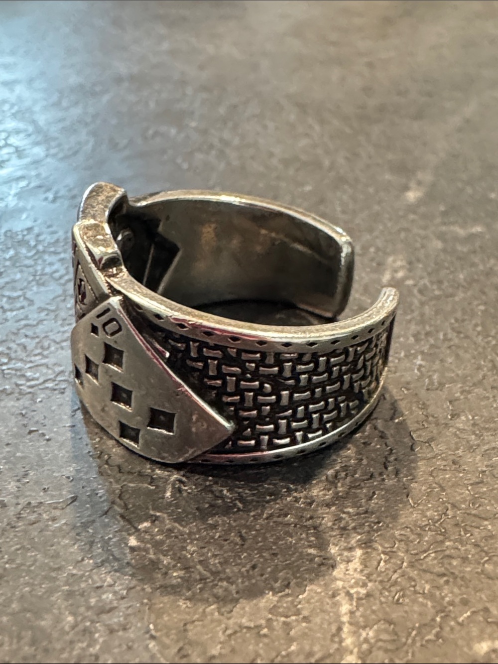Vintage Style Silver Tone Wide Ring with Playing Card Accents - Picture 4 of 5